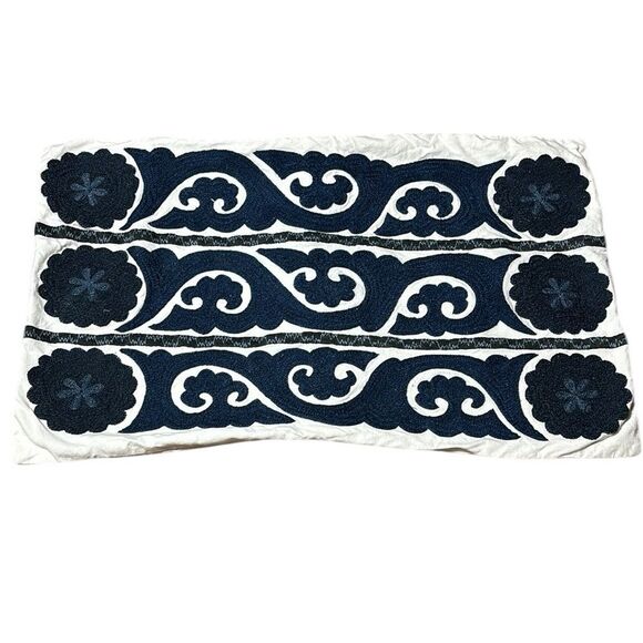 Pottery barn decorative pillow case embroidered abstract waves clouds floral - Picture 1 of 5